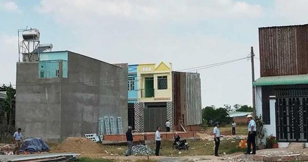 TP.HCM yêu cầu Bình Chánh báo cáo khẩn vụ xây nhà lụi