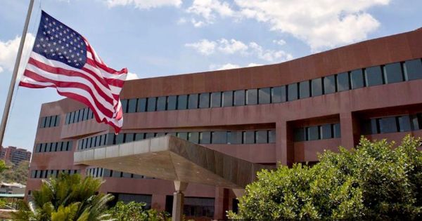 Toàn bộ nhân viên ngoại giao Mỹ đã rời Venezuela