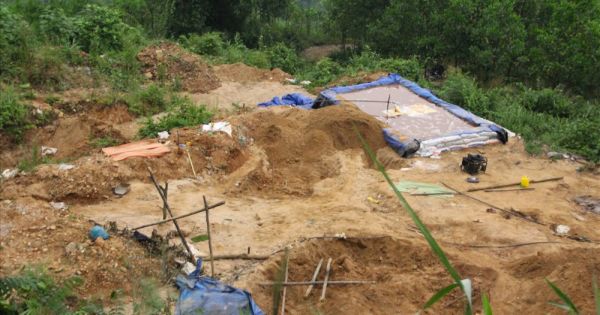 Doanh nghiệp vẫn lén lút khai thác vàng mặc lệnh cấm