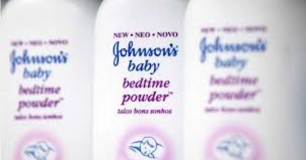 Johnson & Johnson phải bồi thường 29 triệu USD vì sản phẩm gây ung thư
