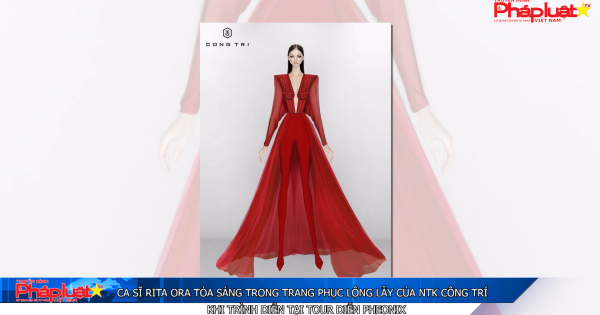 Ca sĩ Rita Ora tỏa sáng trong trang phục lộng lẫy của NTK Công Trí khi trình diễn tại tour diễn Pheonix.