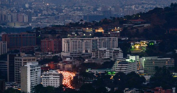 Venezuela lại mất điện trên diện rộng không rõ nguyên nhân