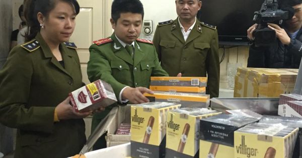 “Mạnh tay” với tình trạng buôn bán xì gà lậu