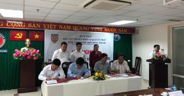 Ký giao ước thi đua khối cơ quan Tư pháp miền Đông, Tây Nam bộ