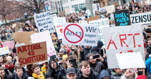 Phản đối dự thảo Luật Tác quyền của châu Âu, 4 ngôn ngữ trên Wikipedia đồng loạt “biến mất”