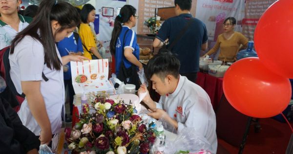 Trượt lớp 10 công lập không phải là “ngõ cụt”