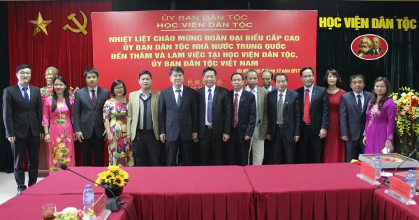 Tổng kết công tác năm 2018 và triển khai nhiệm vụ năm 2019 của Học viện Dân tộc.