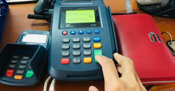 Khuyến khích miễn giảm phí, hoàn tiền khi thanh toán điện, nước, học phí… qua ATM, POS