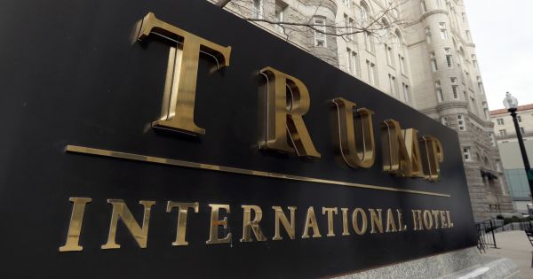 Phe Dân chủ muốn minh bạch hóa hoạt động kinh doanh của TT Trump