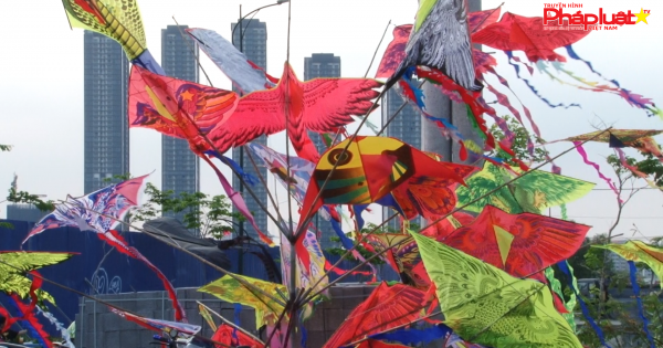 Cánh diều tuổi thơ giữa phố thị