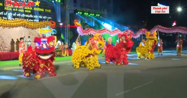 Khai hội Đền Hùng: Lung linh sắc màu văn hóa