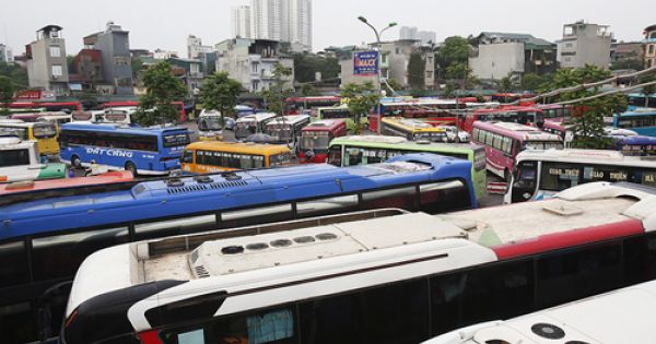 Hơn 100 xe khách bị từ chối phục vụ tại các bến Hà Nội