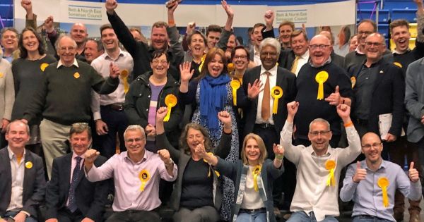 Anh: Đảng Bảo thủ của Thủ tướng May mất ưu thế trong cuộc bầu cử địa phương