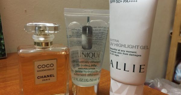 Đề xuất đánh thuế tiêu thụ đặc biệt với điện thoại di động, nước hoa, mỹ phẩm