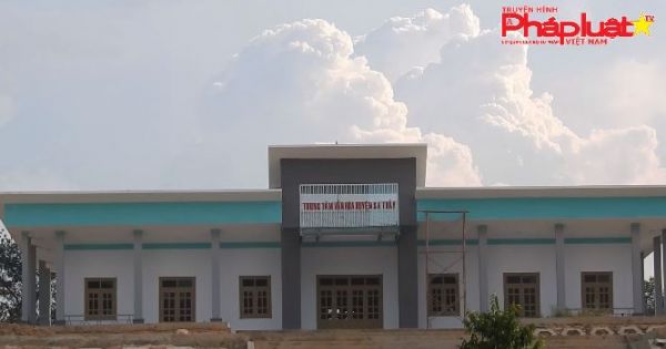 Kon Tum: Công trình chưa sử dụng đã nứt nham nhở