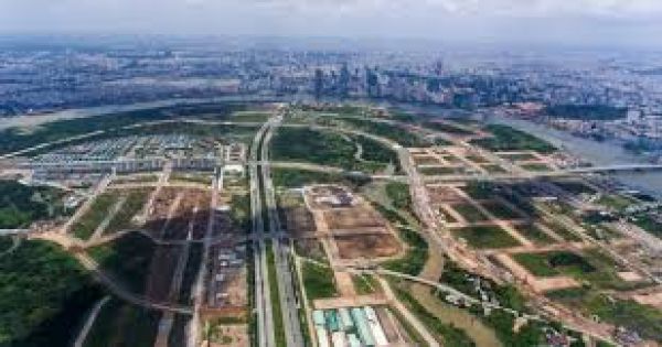 TPHCM: Bán đấu giá hàng loạt khu đất công