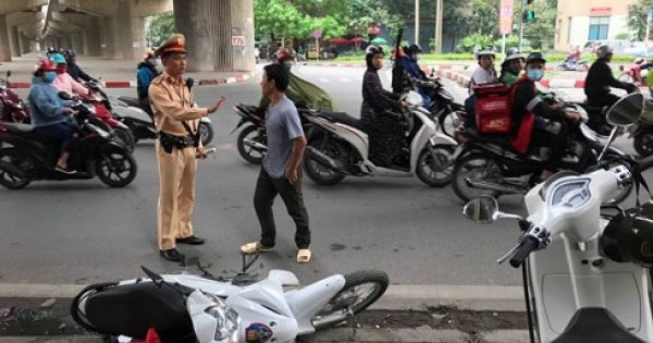 Hành hung Cảnh sát Giao thông vì bạn bị kiểm tra nồng độ cồn