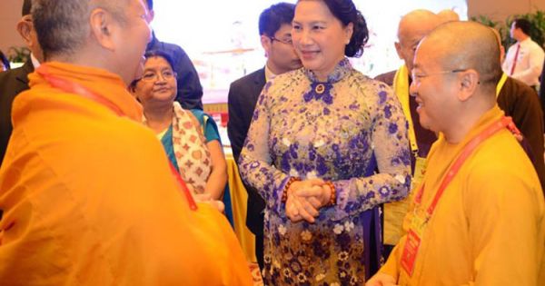 Chủ tịch Quốc hội chiêu đãi đại biểu dự Vesak 2019