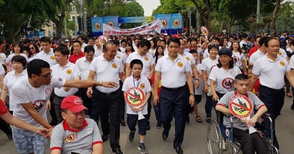 8.000 người đi bộ kêu gọi 