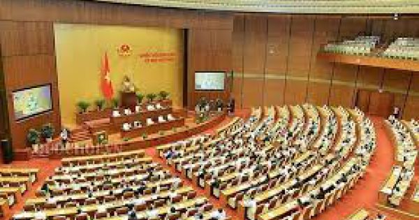 Kỳ họp thứ 7 Quốc hội khóa XIV: Cử tri đề nghị công khai cán bộ “chạy điểm” cho con