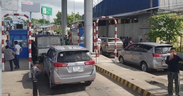 Bộ Giao thông Vận tải chỉ đạo tạm dừng thu phí trạm T2