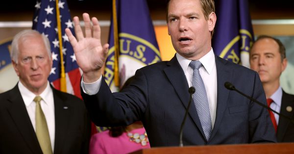 Nghị sĩ phe Dân chủ muốn luận tội TT Trump sau báo cáo của Mueller