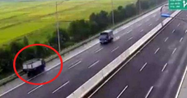Phạt 7,5 triệu đồng, tước GPLX nữ tài xế xe tải chạy ngược chiều trên cao tốc
