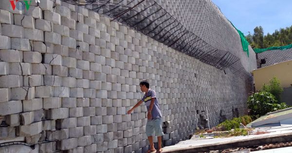 Sau 6 tháng bất động, Khánh Hòa lại hứa hẹn tháo dỡ bức tường sai phép