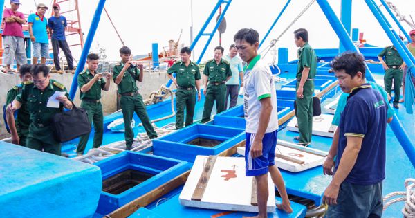 Xử lý phương tiện vận chuyển khoảng 100 ngàn lít dầu không rõ nguồn gốc