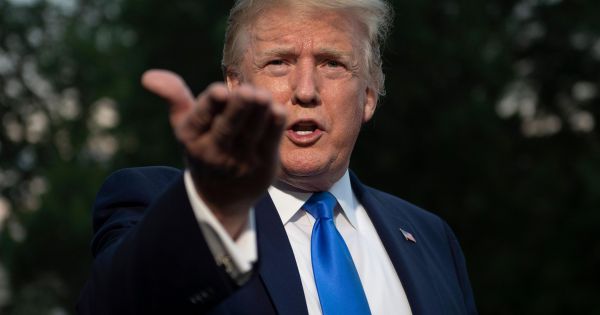 Tổng thống Mỹ cảnh báo sẽ tăng việc áp thuế nếu Chủ tịch Trung Quốc không dự G20