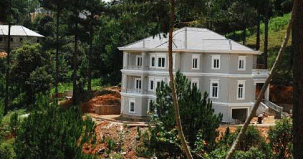 Hàng loạt biệt thự nghỉ dưỡng bị bỏ hoang tại KDL quốc gia hồ Tuyền Lâm