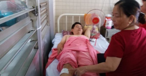 Bệnh viện Chợ Rẫy đình chỉ 2 nhân viên y tế vụ “gãy đốt sống, khoan nhầm cẳng chân”