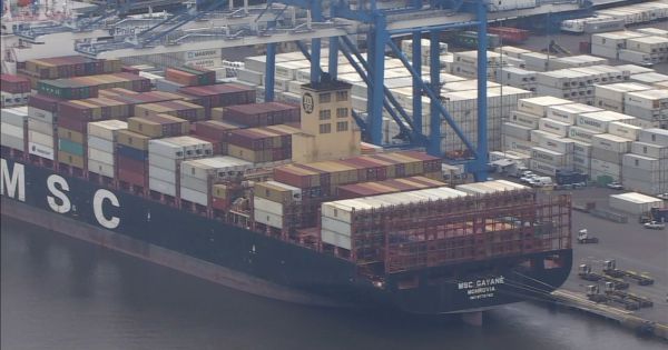 Cảnh sát Mỹ bắt giữ lượng cocaine lớn nhất lịch sử trị giá hơn 1 tỷ USD