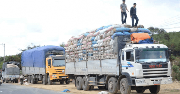 TPHCM: Trong 6 tháng đầu năm Thanh tra Sở GTVT xử phạt hơn 14 tỷ đồng vi phạm chở quá tải