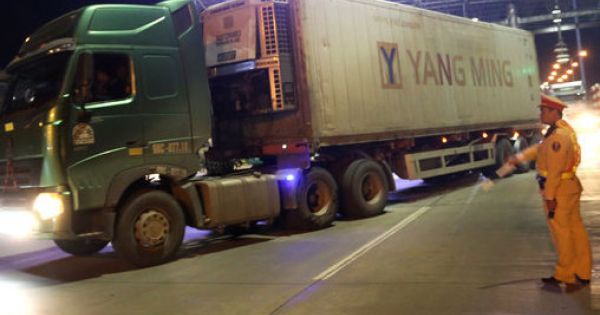 Cục CSGT đề nghị xử phạt xe ôtô vi phạm qua dữ liệu hộp đen