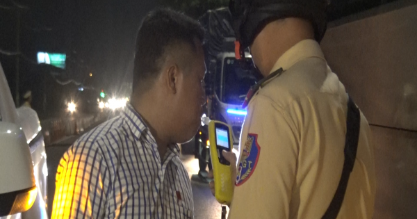 Bộ Công an sẽ đề xuất tước vĩnh viễn bằng lái với tài xế có nồng độ cồn