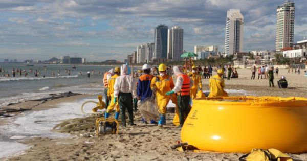 Đà Nẵng: Diễn tập, sẵn sàng ứng phó sự cố tràn dầu