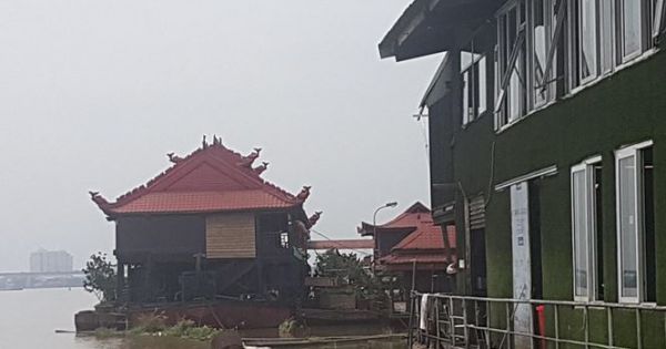 Hà Nội: Biệt phủ, nhà hàng xây dựng trái phép trên sông Hồng, ai xử lý?