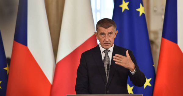 Cộng hòa Séc: Liên minh cầm quyền có nguy cơ tan rã