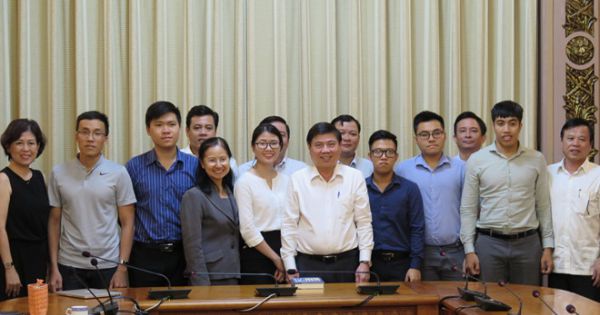 Phó chủ tịch UBND TPHCM làm việc với 6 thạc sĩ chuyên về đô thị thông minh