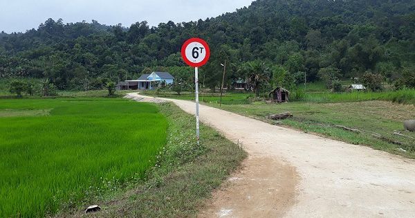 Quảng Bình: Chủ tịch xã bị kỷ luật vì ưu tiên làm đường vào nhà