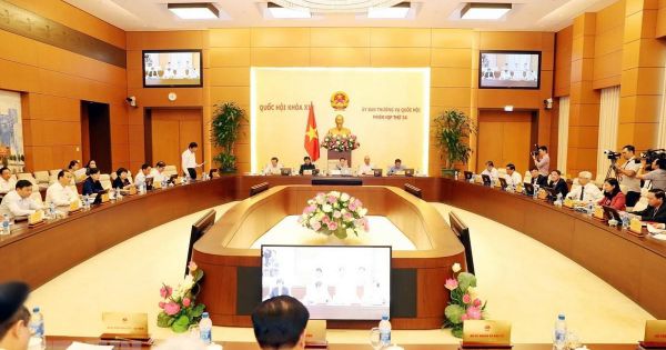 Khai mạc phiên họp 35 của Ủy ban Thường vụ Quốc hội