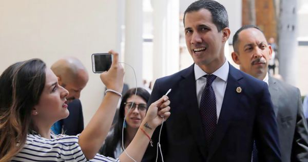 Chính phủ Venezuela và phe đối lập tiếp tục đàm phán