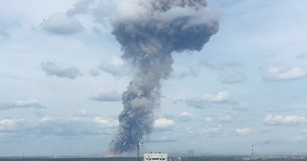 Nổ lớn ở nhà máy vũ khí hàng đầu Israel