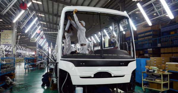 Doanh số xe tải, xe khách lại 