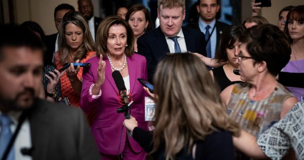 Hạ viện Mỹ không thông qua tiến trình luận tội Tổng thống Trump