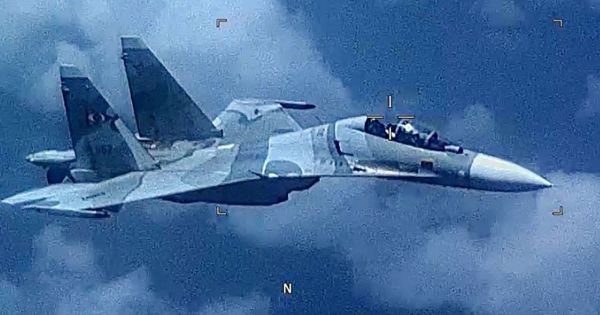 Lầu Năm Góc lên tiếng vụ tiêm kích Venezuela trục xuất trinh sát cơ