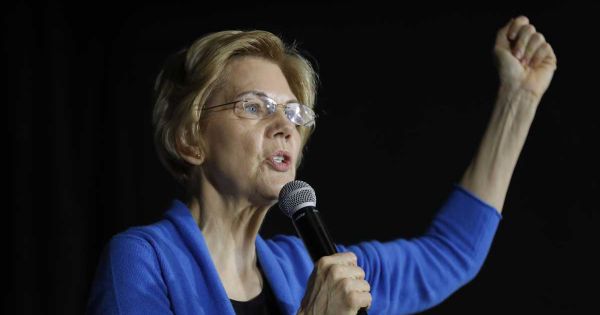 Ứng cử viên Tổng thống Mỹ cảnh báo nguy cơ khủng hoảng nợ