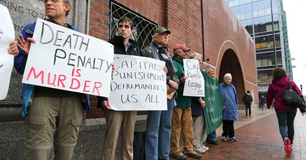 Bộ Tư pháp Mỹ khôi phục án tử hình sau 16 năm