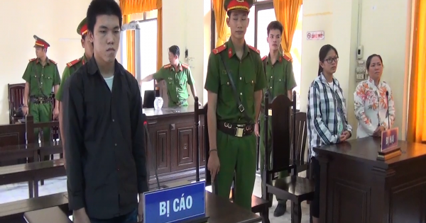 Kiên Giang: Giận vợ, chồng đổ xăng vào người đốt để cả 2 cùng chết